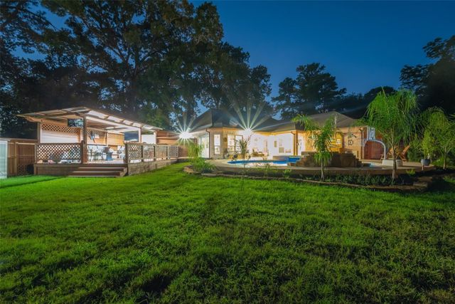 75 April Wind Drive S, Conroe, TX 77356