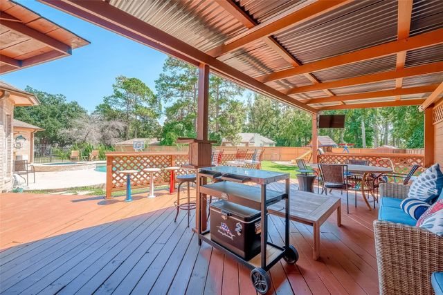 75 April Wind Drive S, Conroe, TX 77356