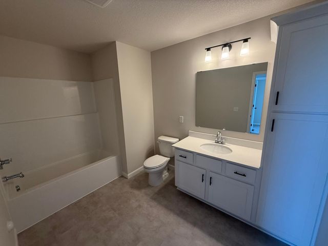 1567 Meadows Drive NE, East Bethel, MN 55011