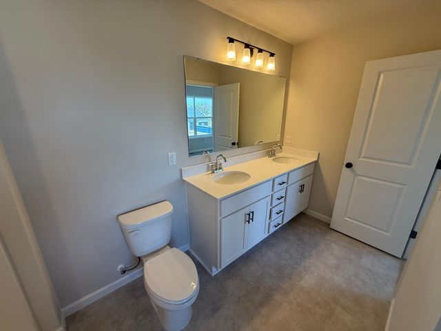 1567 Meadows Drive NE, East Bethel, MN 55011
