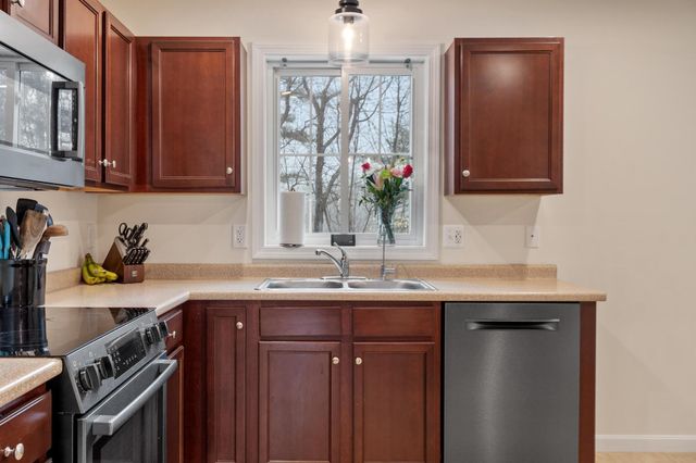 121 Badger Hill Drive, Milford, NH 03055