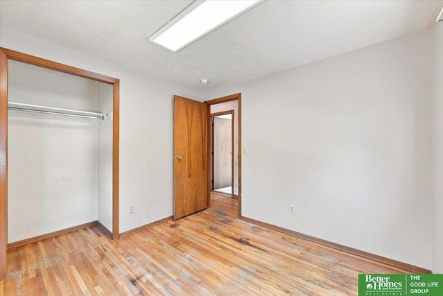 12894 Valley Street, Omaha, NE 68144