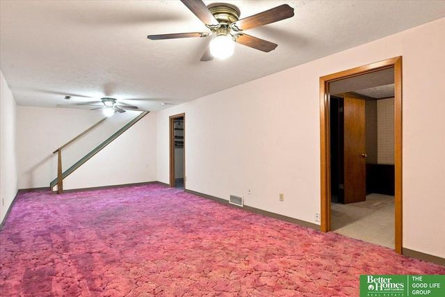 12894 Valley Street, Omaha, NE 68144