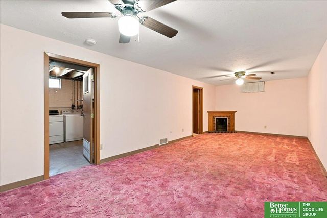 12894 Valley Street, Omaha, NE 68144