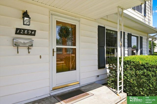 12894 Valley Street, Omaha, NE 68144