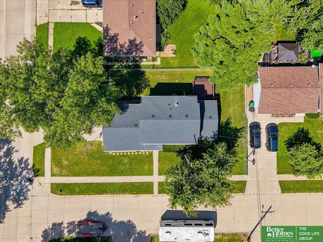 12894 Valley Street, Omaha, NE 68144