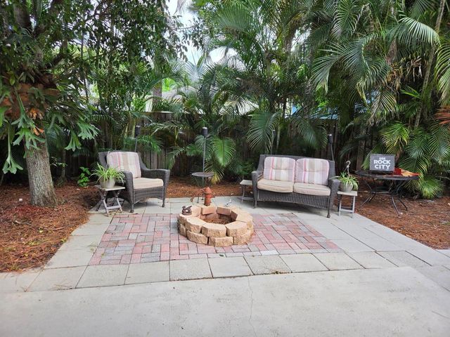 5601 Berry Blossom Way W, West Palm Beach, FL 33415