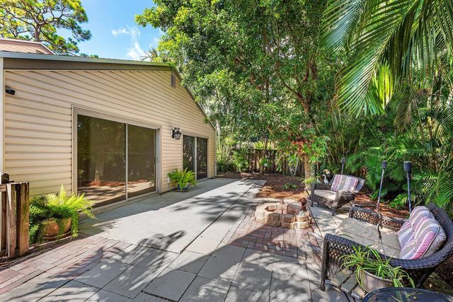 5601 Berry Blossom Way W, West Palm Beach, FL 33415