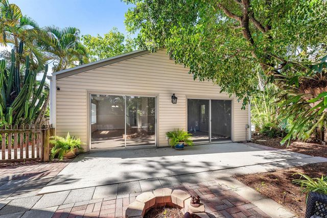 5601 Berry Blossom Way W, West Palm Beach, FL 33415