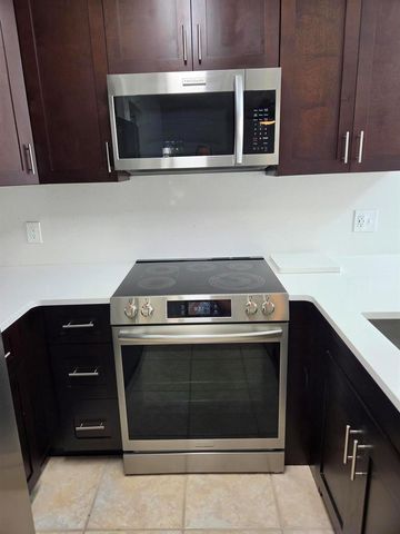5601 Berry Blossom Way W, West Palm Beach, FL 33415