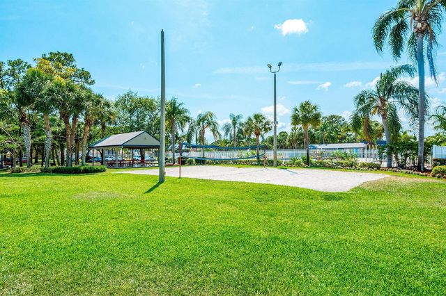 5601 Berry Blossom Way W, West Palm Beach, FL 33415