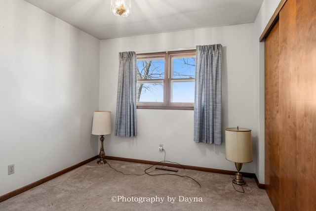 7302 E 3500s Road, St. Anne, IL 60964