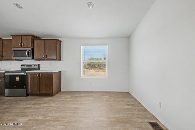 20610 W EVENING STAR Court, Wittmann, AZ 85361