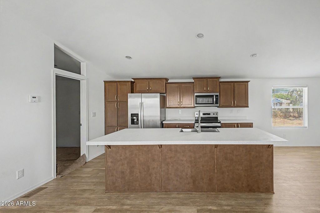 20610 W EVENING STAR Court, Wittmann, AZ 85361