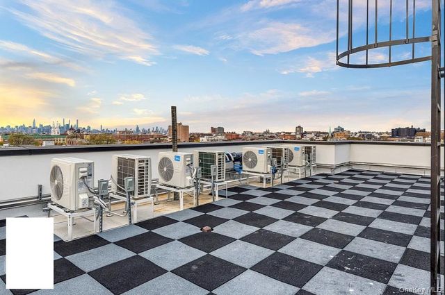 499 Evergreen Avenue 2B, Brooklyn, NY 11221