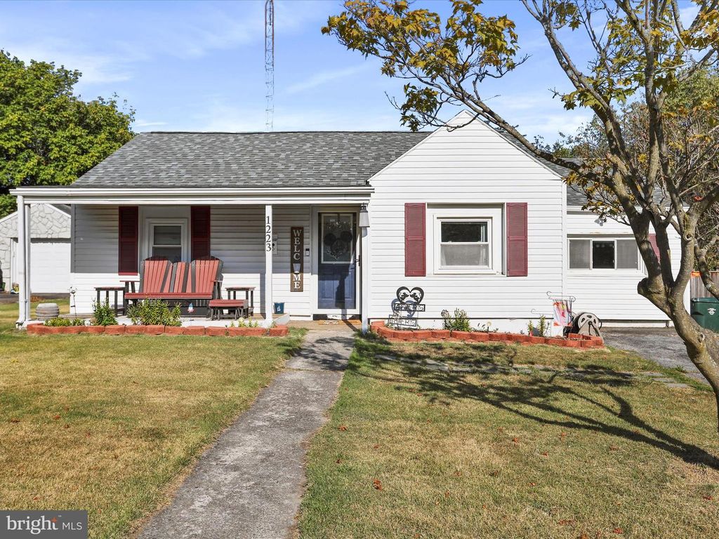 1223 GLENWOOD AVE, Hagerstown, MD 21742