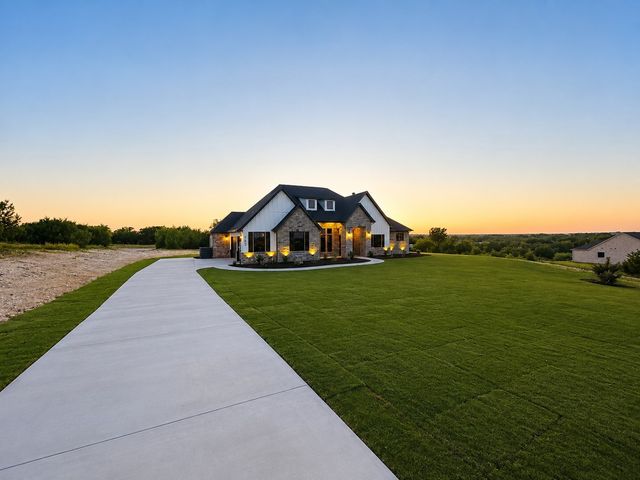 153 Fan Mill Trail, Weatherford, TX 76085