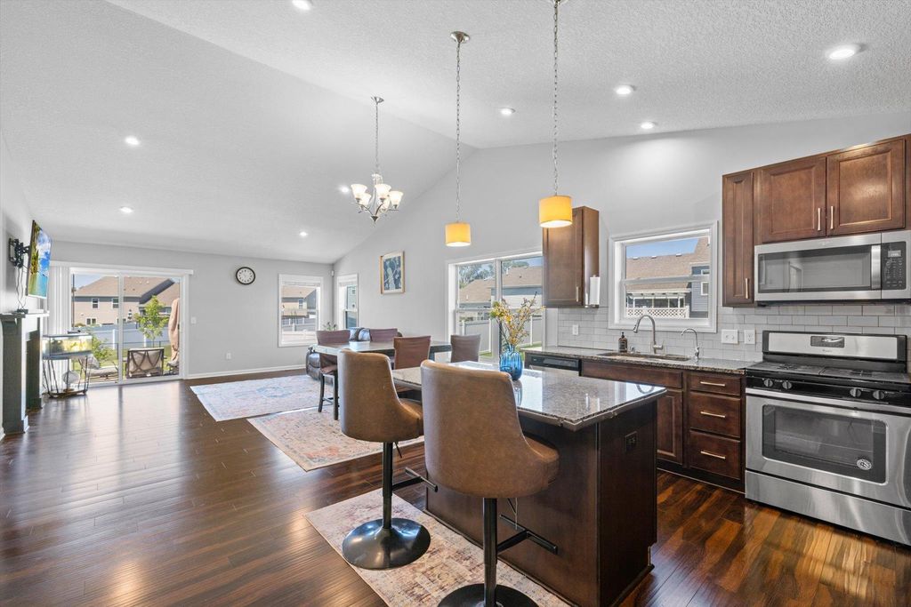 13772 Apollo Way, Rosemount, MN 55068 — photo 2