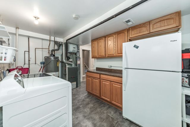 2422 Chippewa Court, Lisle, IL 60532