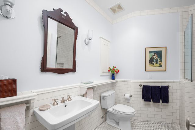 1816 N Lincoln Park West, Chicago, IL 60614