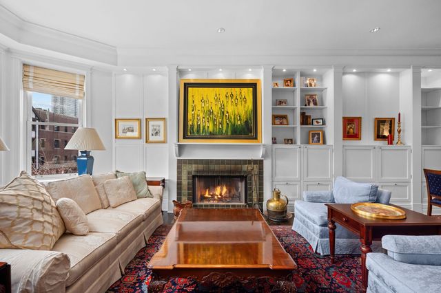 1816 N Lincoln Park West, Chicago, IL 60614