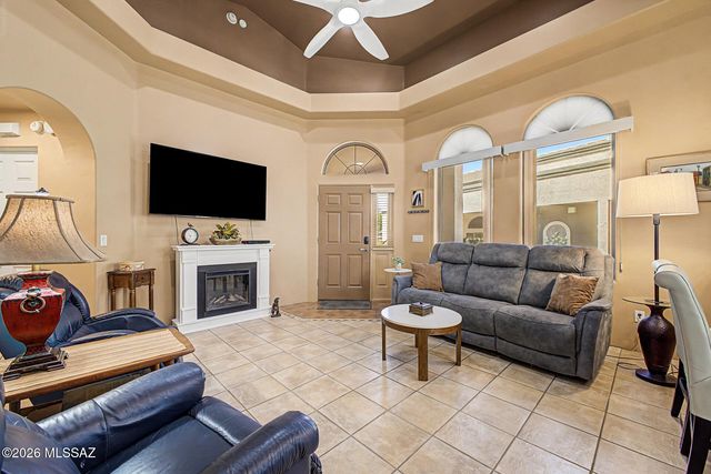 2406 W Via Di Silvio, Tucson, AZ 85741