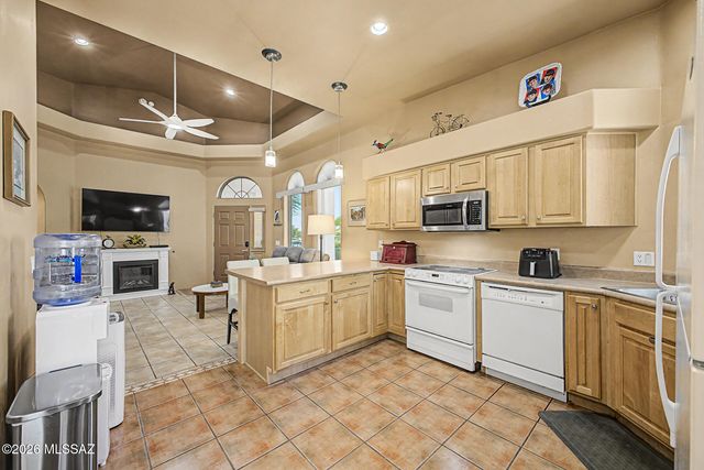 2406 W Via Di Silvio, Tucson, AZ 85741
