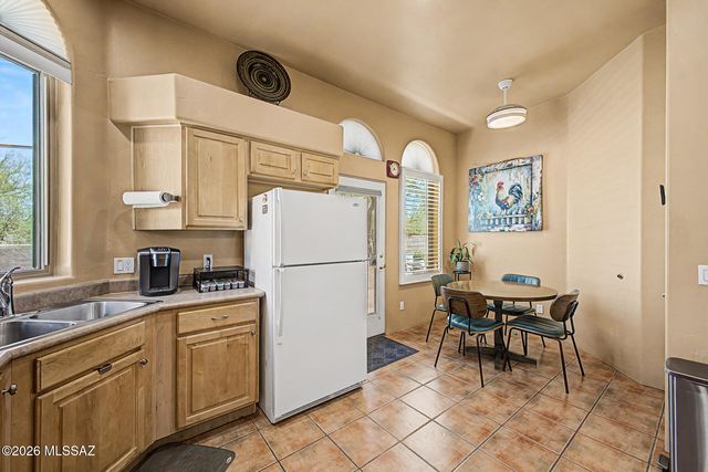 2406 W Via Di Silvio, Tucson, AZ 85741