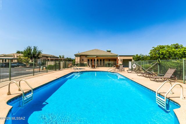 2406 W Via Di Silvio, Tucson, AZ 85741