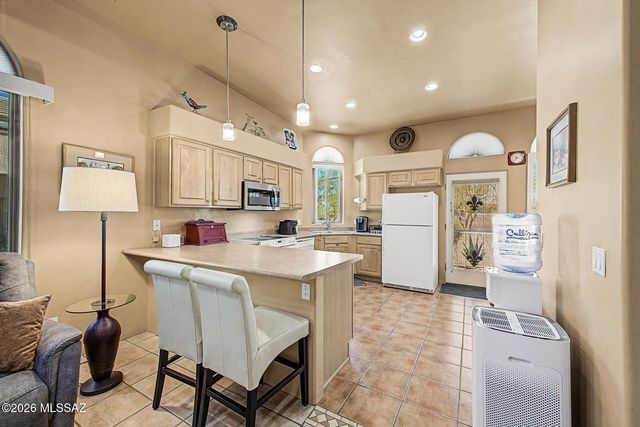 2406 W Via Di Silvio, Tucson, AZ 85741