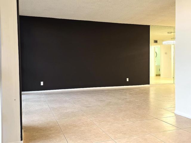 800 Parkview Drive 225, Hallandale Beach, FL 33009