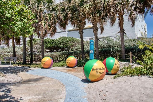 800 Parkview Drive 225, Hallandale Beach, FL 33009