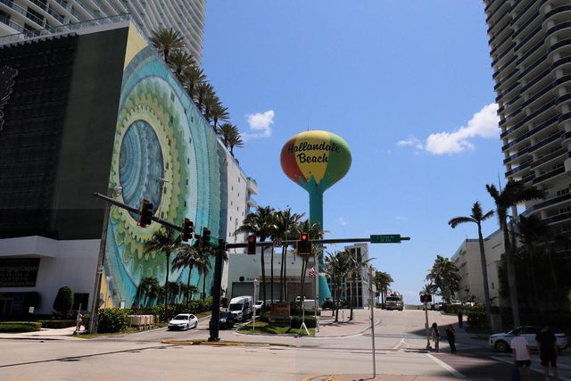 800 Parkview Drive 225, Hallandale Beach, FL 33009