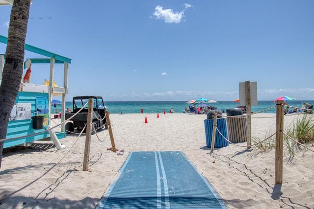 800 Parkview Drive 225, Hallandale Beach, FL 33009