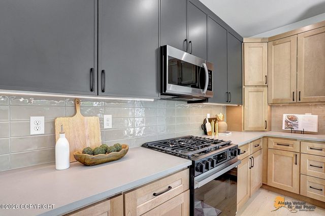 13843 E Doc McKinley Avenue, Palmer, AK 99645