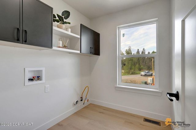 13843 E Doc McKinley Avenue, Palmer, AK 99645