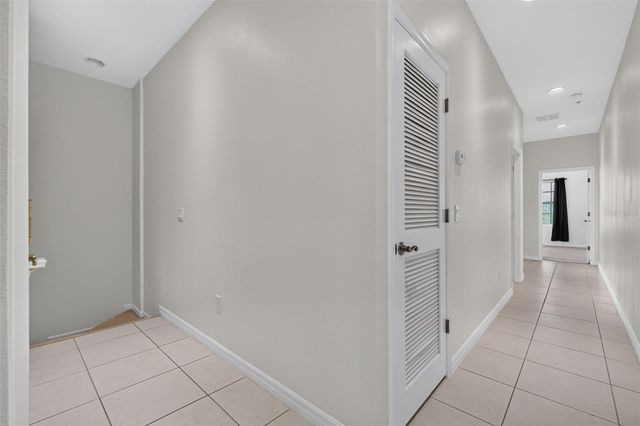 4072 OVERTURE CIRCLE 462, Bradenton, FL 34209