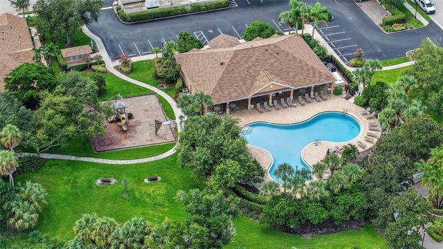 4072 OVERTURE CIRCLE 462, Bradenton, FL 34209