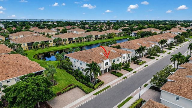 4072 OVERTURE CIRCLE 462, Bradenton, FL 34209