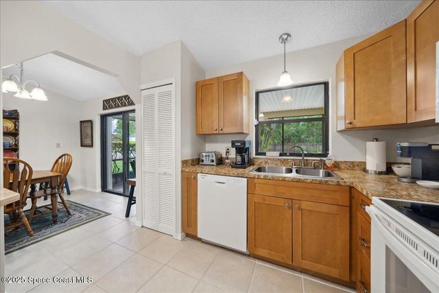 1708 Nanton Street NW, Palm Bay, FL 32907