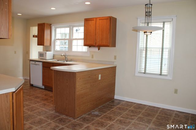 6 Sunnyside East Road Extension 6, Norwich, CT 06389