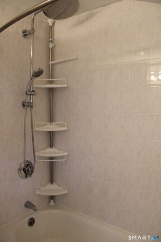 6 Sunnyside East Road Extension 6, Norwich, CT 06389