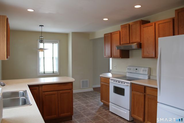 6 Sunnyside East Road Extension 6, Norwich, CT 06389