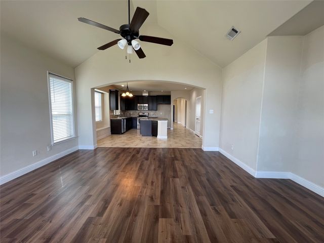 3104 Flowering Springs Drive, Forney, TX 75126