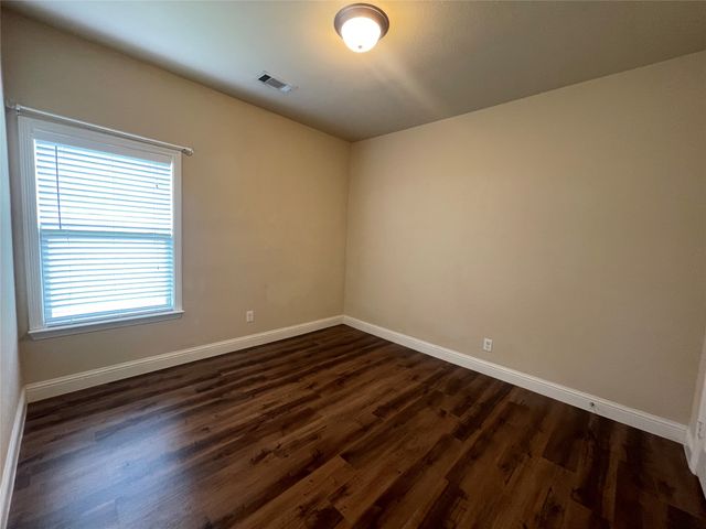 3104 Flowering Springs Drive, Forney, TX 75126