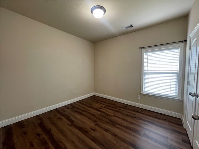 3104 Flowering Springs Drive, Forney, TX 75126