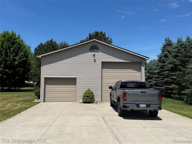 5484 Columbiaville Road, Columbiaville, MI 48421