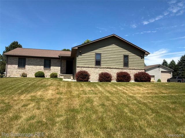5484 Columbiaville Road, Columbiaville, MI 48421