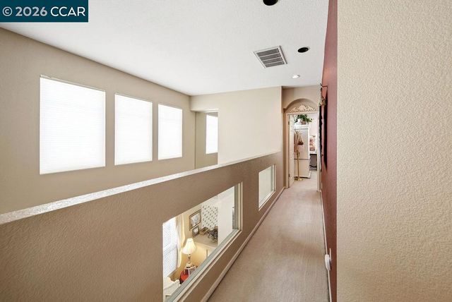 4901 Keller Ridge Dr, Clayton, CA 94517