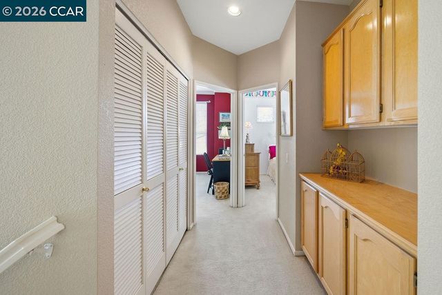 4901 Keller Ridge Dr, Clayton, CA 94517